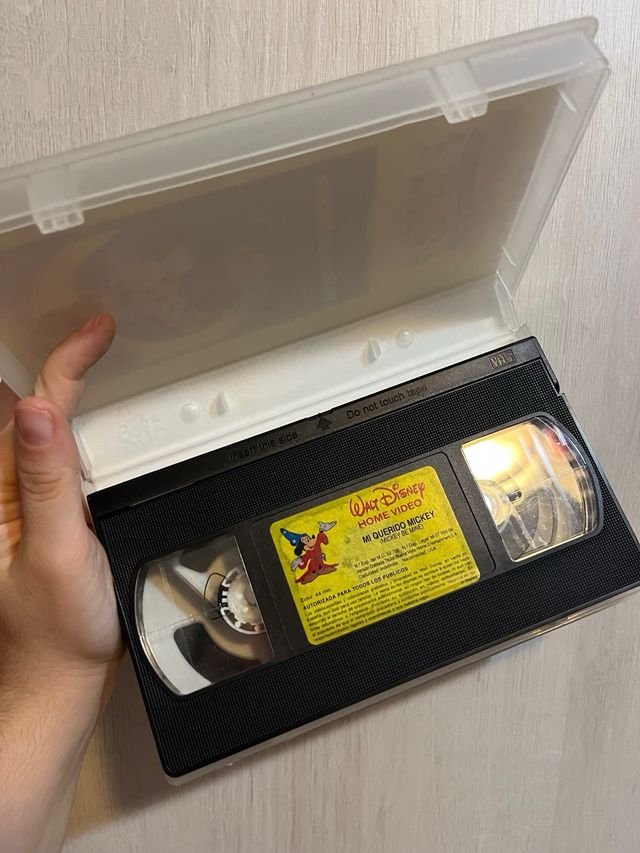 Película VHS Mickey Mouse 70 Aniversario