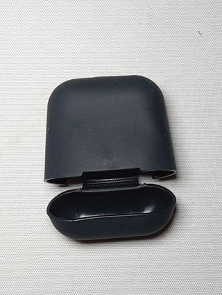Estuche Protector AirPods Negro
