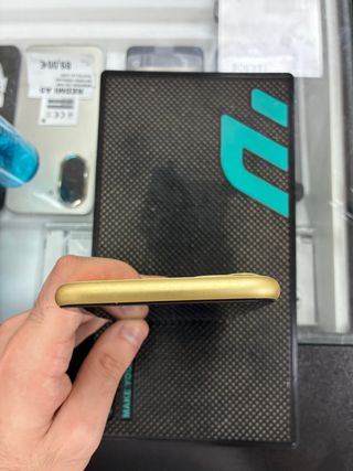 iPhone 11 Amarillo 128GB