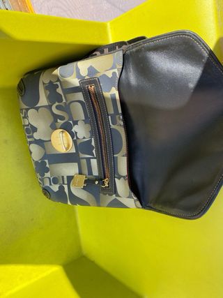 Bolso de rafia conchas y detalles blancos