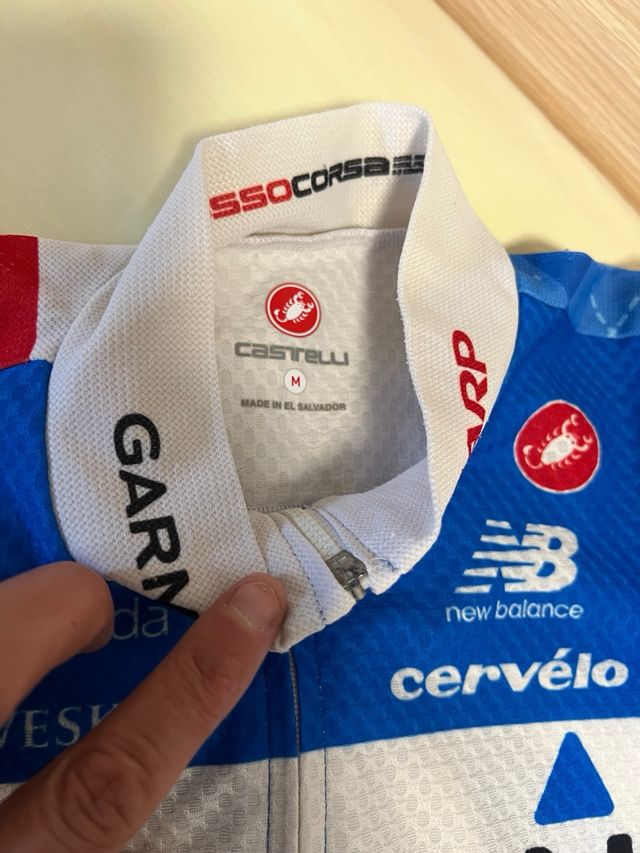 Equipación Ciclismo Garmin Cervelo Castelli