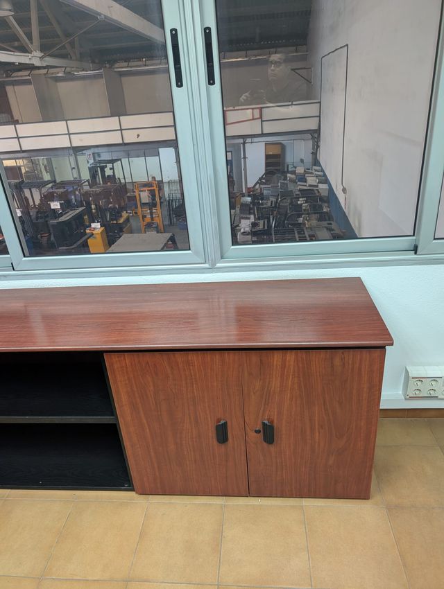 Mueble bajo madera oficina