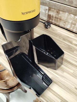 Cafetera Nespresso Delonghi