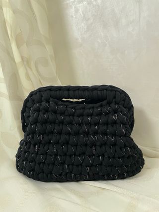 Borsa uncinetto nera con filo argento