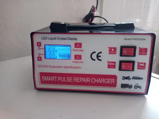 Cargador Batería Coche Moto Tractor 12/24V