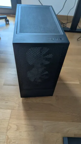 PC Gaming Ryzen 7 7800X3D + RTX 4070 SUPER
