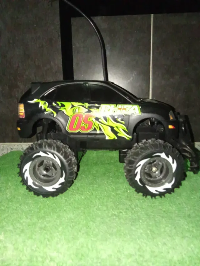 Dos Nikko Coche RC vintage.