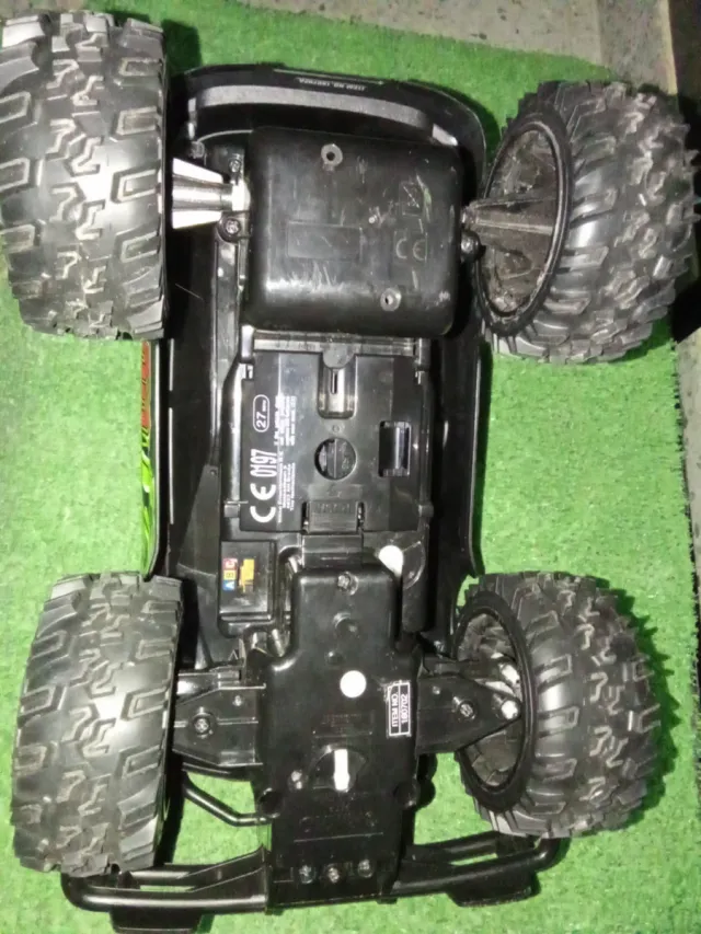 Dos Nikko Coche RC vintage.