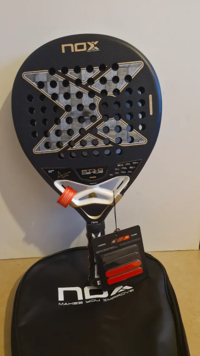 Pala Nox AT10 18K 2026 Tapia