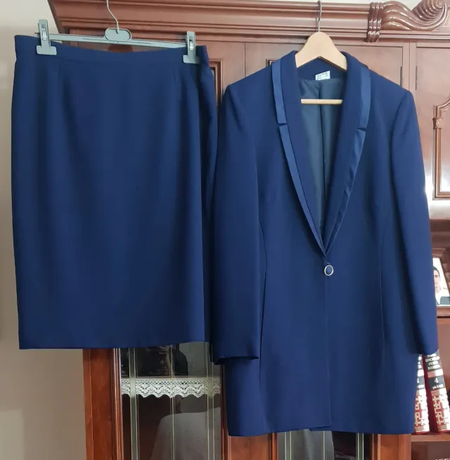 Traje de chaqueta azul