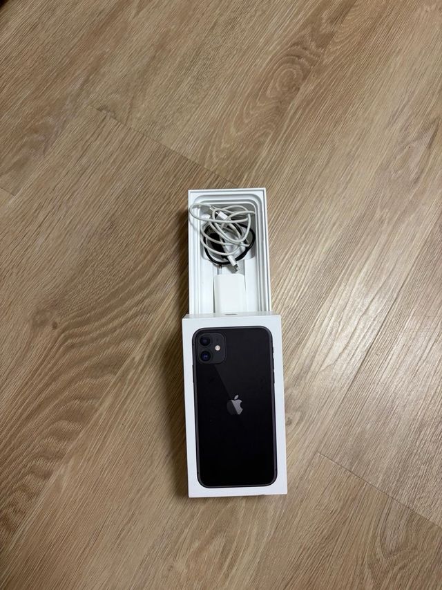 iPhone 11 64 GB Negro