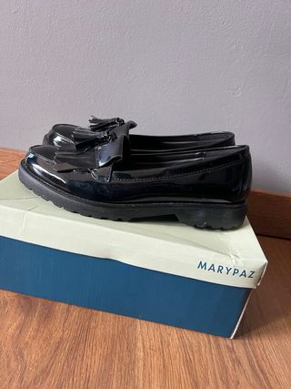 Mocasines charol Marypaz negros talla 39
