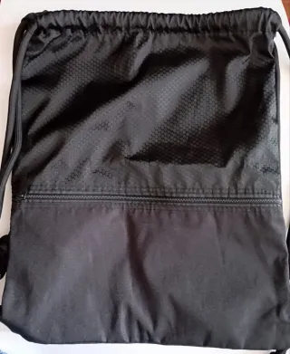 Sacca zaino nero con zip