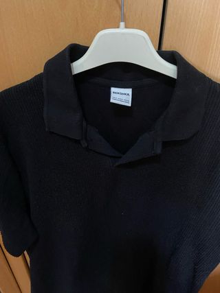 Polo Bershka punto negro talla M