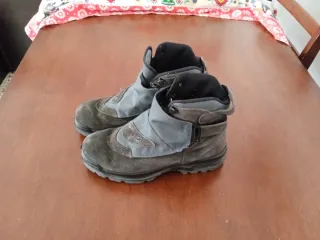 Botas de trekking mujer marrones y grises