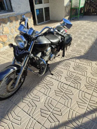 NEGOCIABLE. Vendo moto 125cc  13.600km