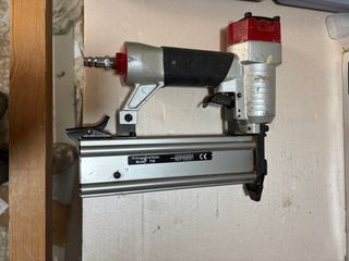 Clavadora Neumática 1,2 F50 juego de coronas