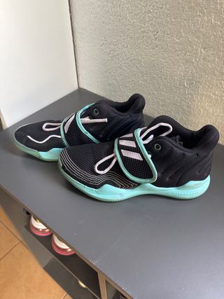 Adidas Bambas Negras y Turquesa