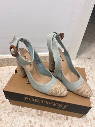 Zapatos de tacón Just Fab azul y beige