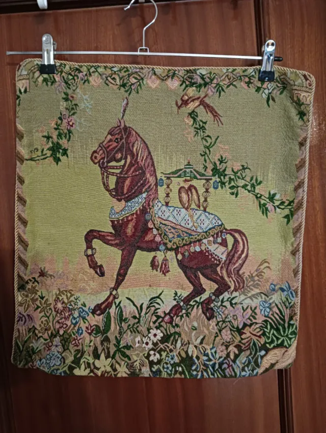 Funda Cojín Tapiz Caballo