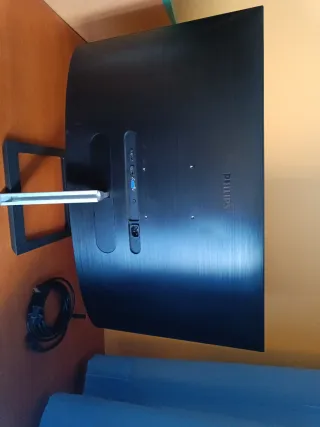 Pantalla Philips 32 Curva Negra