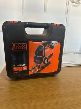 Sierra de calar Black+Decker 500W
