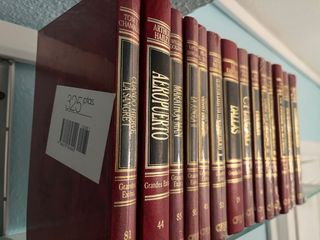 Libros clásicos tapa dura precintados