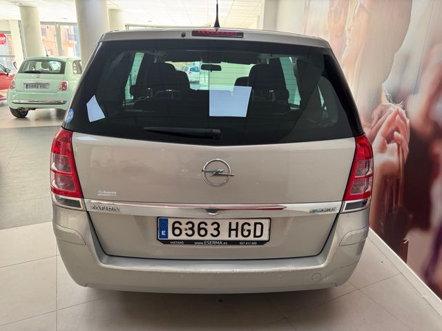 Opel Zafira 2012