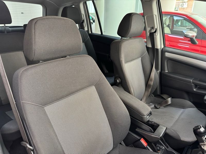 Opel Zafira 1.7 CDTi Family 2012, foto 6