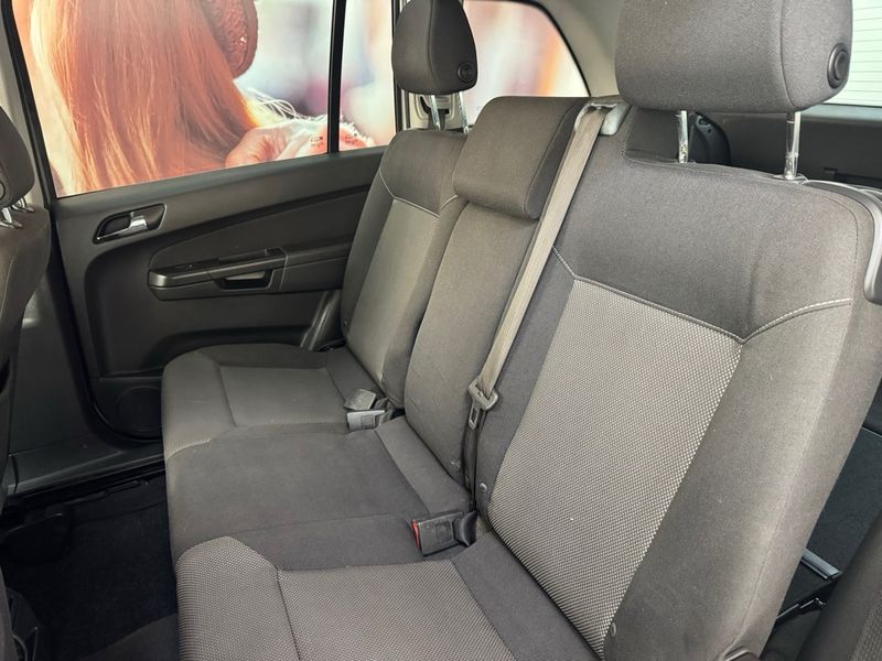 Opel Zafira 1.7 CDTi Family 2012, foto 8