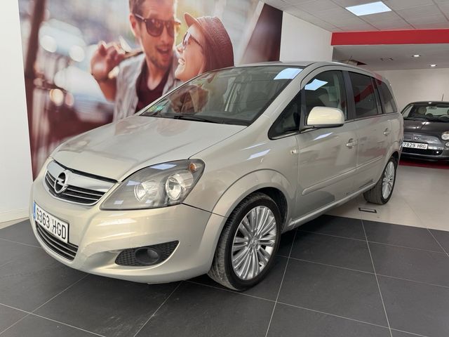 Opel Zafira 2012