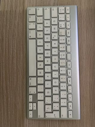 Teclado Apple Inalámbrico Plata