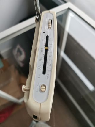 Radio Portátil Sony SRF-18