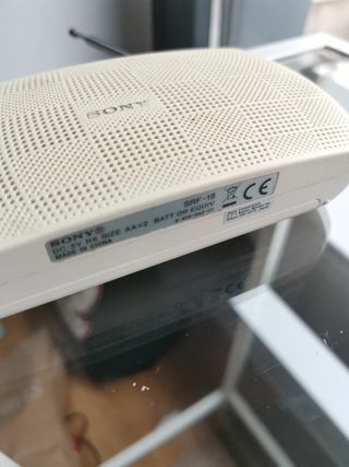 Radio Portátil Sony SRF-18