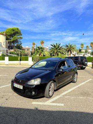 Volkswagen Golf 2004