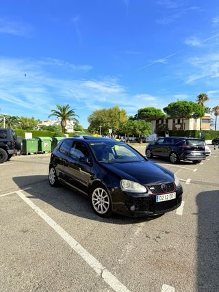 Volkswagen Golf 2004
