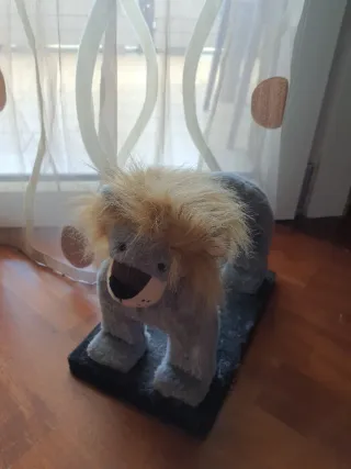 Tiragraffi per gatti in tessuto e sisal