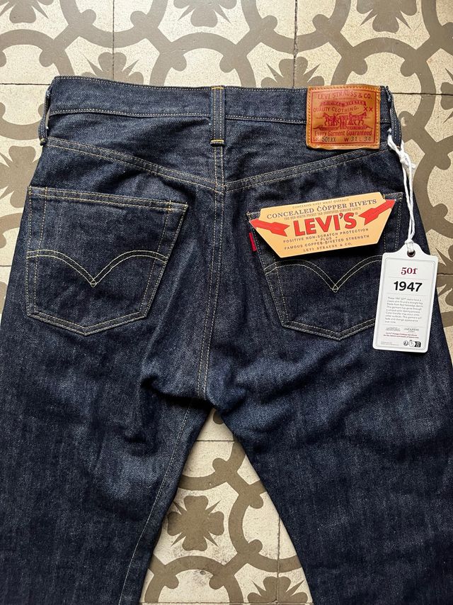 Levi's 501XX LVC 1947 W31 L34 Made in Japan, nuevo