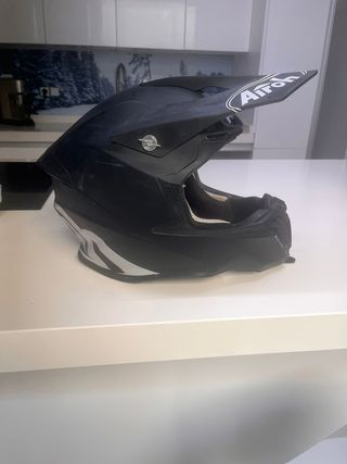 Casco Airoh Negro