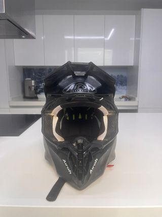 Casco Airoh Negro