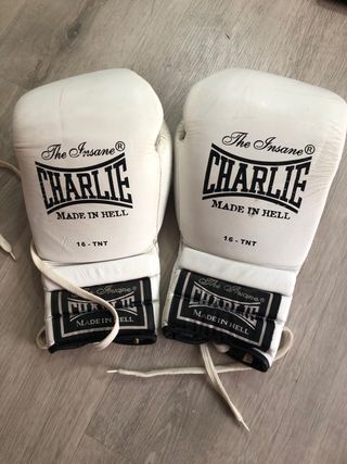 Guantes de boxeo Charlie 16-TNT blancos