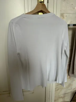 Camiseta blanca manga larga mujer