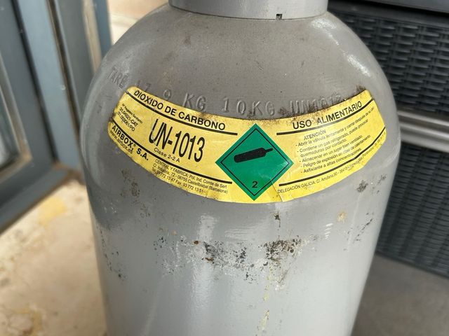 Botella CO2 + Regulador Soldadura