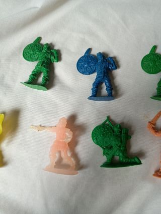 Figuras Vikingas Antiguas Plástico