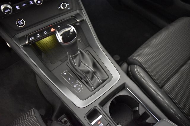 AUDI Q3 GENUINE EDITION 35 TDI S-TRONIC