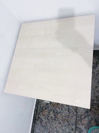 Cama individual y mesita de noche