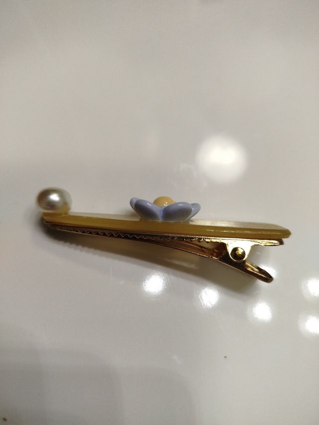 Pinza para pelo con flor y perla