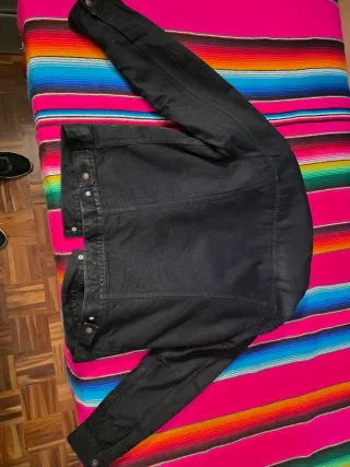 Cazadora Levi's Negra Talla L
