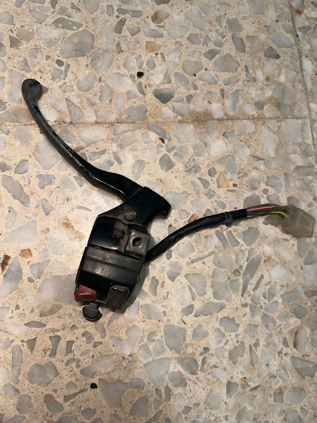 Conmutador y maneta freno