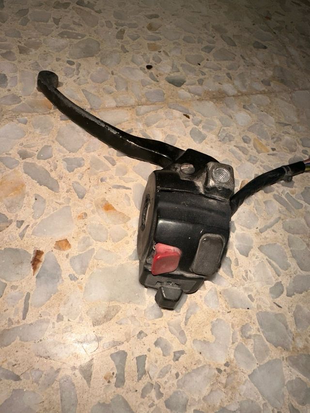 Conmutador y maneta freno